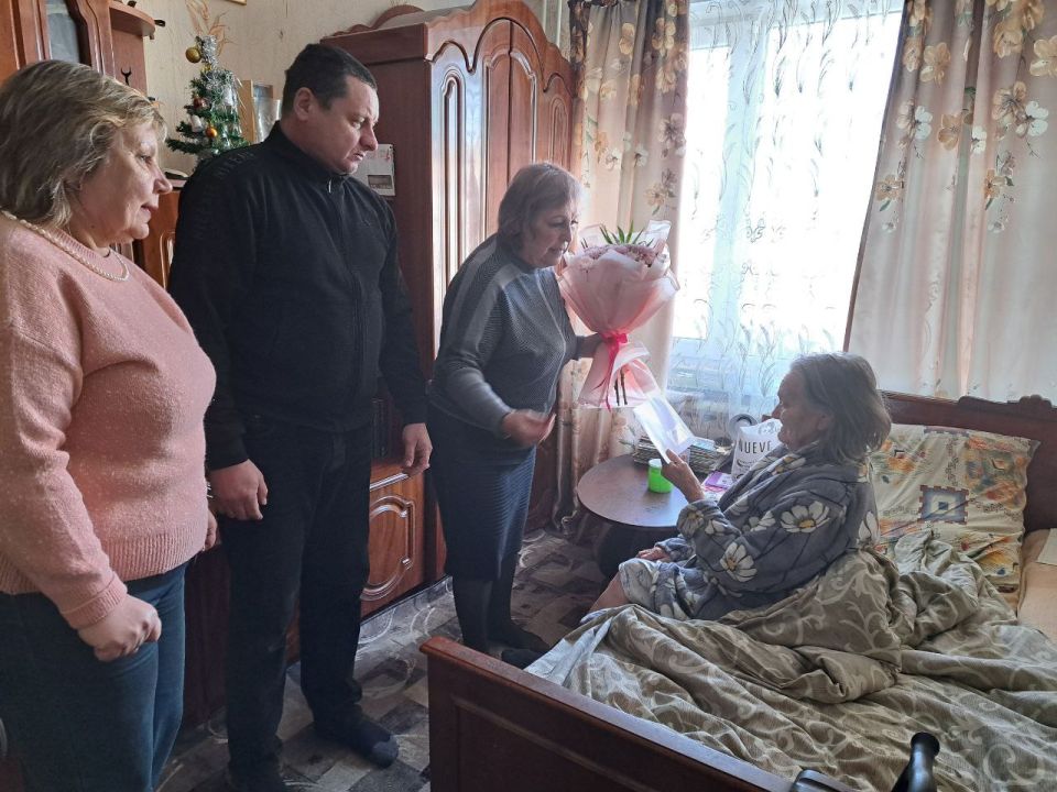 Андрей Рубанцов: Сегодня свой 95-летний юбилей отмечает ровенчанка Цвиркун Анна Александровна Андрей Рубанцов: Сегодня свой 95-летний юбилей отмечает ровенчанка Цвиркун Анна Александровна