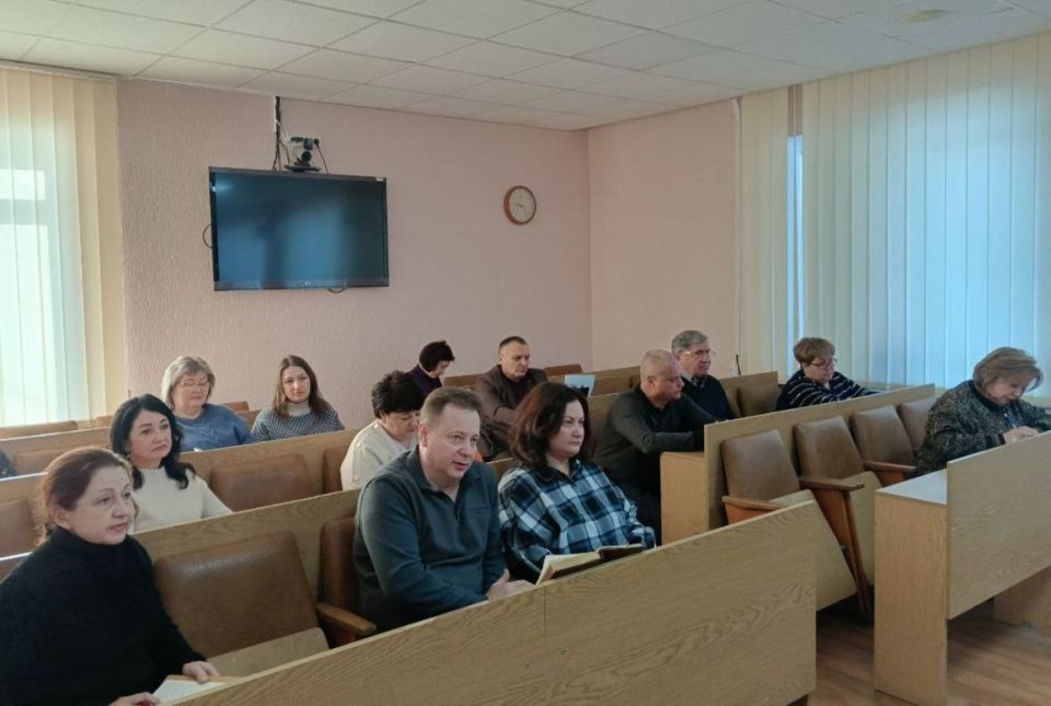 Андрей Рубанцов: Сегодня мой первый заместитель Татьяна Хрипачева провела плановое рабочее совещание с руководителями управлений администрации и структурных подразделений Андрей Рубанцов: Сегодня мой первый заместитель Татьяна Хрипачева провела плановое рабочее совещание с руководителями управлений администрации и структурных подразделений