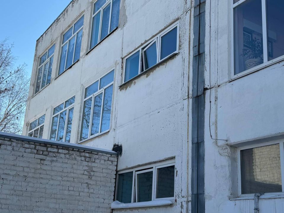 Первые кадры поврежденной школы №54 на Юбилейном Первые кадры поврежденной школы №54 на Юбилейном