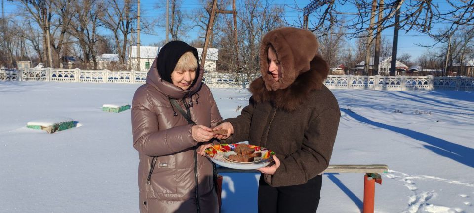 Сотрудники Дома культуры им. Ленина пгт Новодарьевка присоединилась к Всероссийской акции памяти «Блокадный хлеб» Сотрудники Дома культуры им. Ленина пгт Новодарьевка присоединилась к Всероссийской акции памяти «Блокадный хлеб»