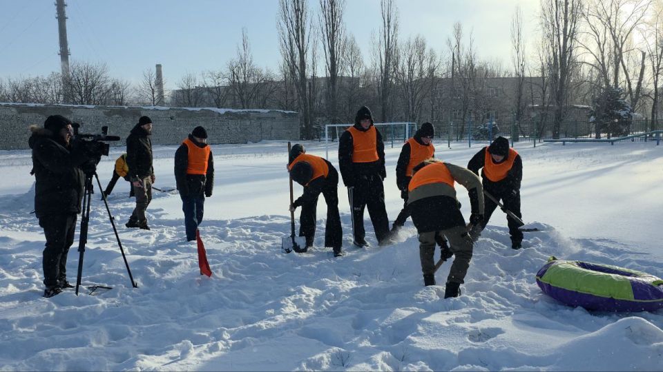В Ровеньковском технико-экономический колледже состоялась торжественная линейка в рамках празднования Российского дня студента, Татьяниного дня В Ровеньковском технико-экономический колледже состоялась торжественная линейка в рамках празднования Российского дня студента, Татьяниного дня