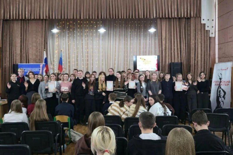 В Свердловске юные знатоки покоряли интеллектуальный триатлон В Свердловске юные знатоки покоряли интеллектуальный триатлон