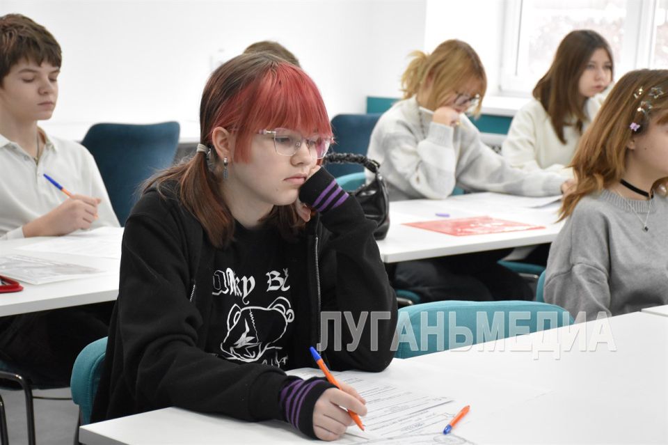 В Алчевске проходит заключительный этап Всероссийской инженерной олимпиады «Звезда» В Алчевске проходит заключительный этап Всероссийской инженерной олимпиады «Звезда»