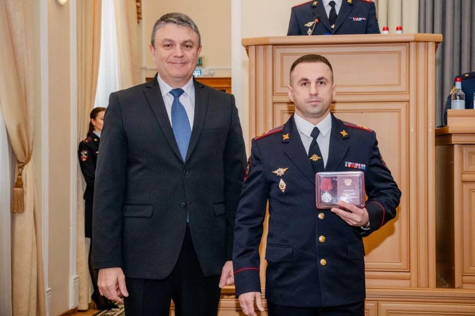 Леонид Пасечник: «Принял участие в заседании коллегии Министерства внутренних дел по Луганской Народной Республике» Леонид Пасечник: «Принял участие в заседании коллегии Министерства внутренних дел по Луганской Народной Республике»