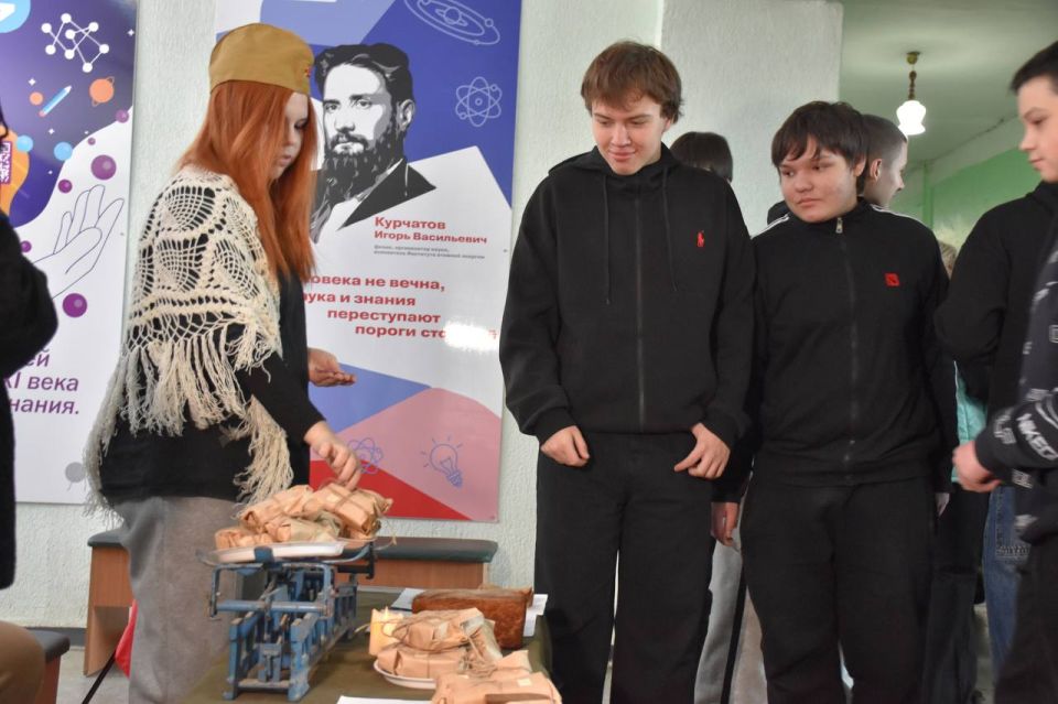 К Доброцентру Ровеньковского технико-экономического колледжа присоединились 165 волонтеров в акции "Блокадный хлеб"! К Доброцентру Ровеньковского технико-экономического колледжа присоединились 165 волонтеров в акции "Блокадный хлеб"!
