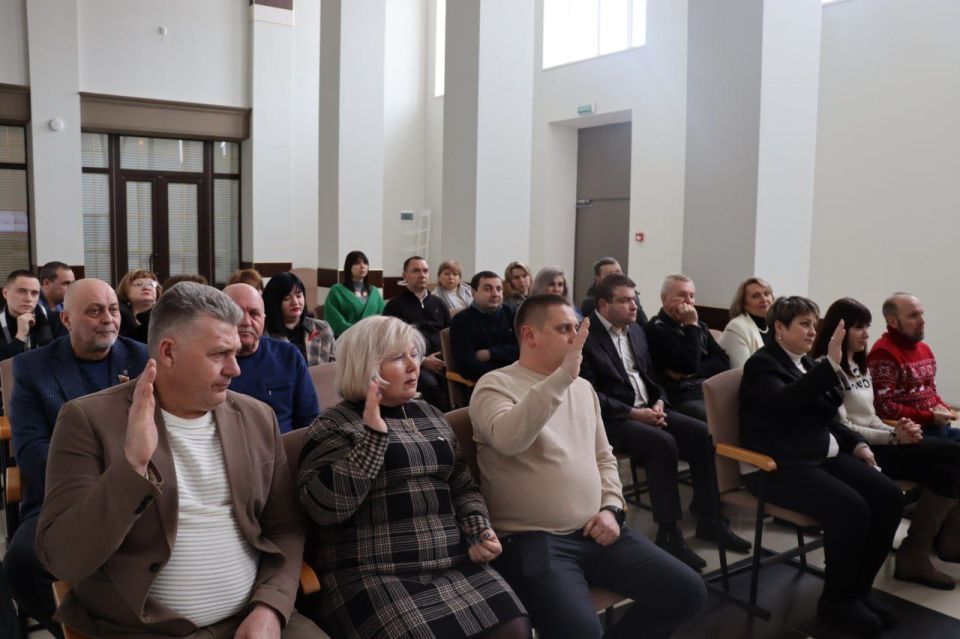 Фракция партии "ЕДИНАЯ РОССИЯ" в Совете городского округа город Северодонецк подвела итоги работы во втором полугодии 2025 года Фракция партии "ЕДИНАЯ РОССИЯ" в Совете городского округа город Северодонецк подвела итоги работы во втором полугодии 2025 года