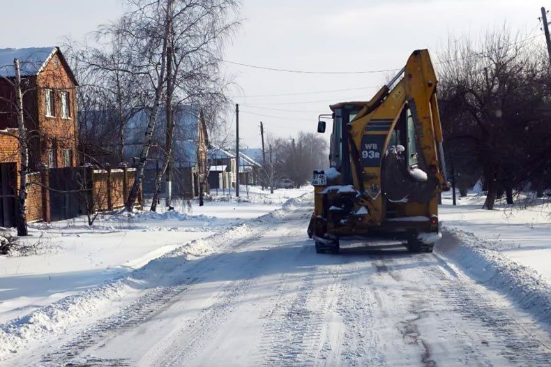 В пгт Бирюково была прочищена улица Ленина от снега В пгт Бирюково была прочищена улица Ленина от снега