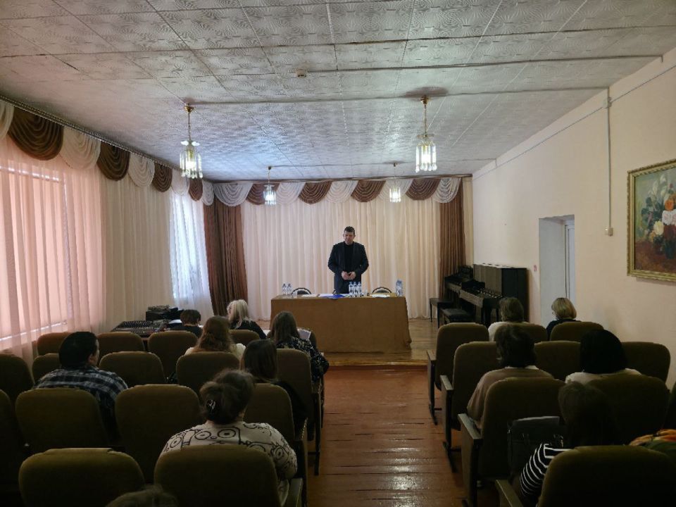 Олег Коваль: 27 января, находясь с рабочим визитом в Марковском муниципальном округе провел встречу с представителями трудовых коллективов образовательных учреждений Олег Коваль: 27 января, находясь с рабочим визитом в Марковском муниципальном округе провел встречу с представителями трудовых коллективов образовательных учреждений