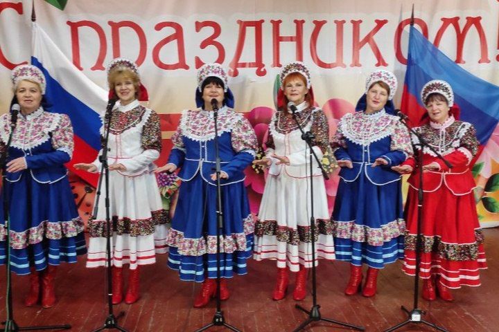 «Ангелы вернулись в Денежниково»: Как мастер бисерных чудес и народной песни оживляет родное село «Ангелы вернулись в Денежниково»: Как мастер бисерных чудес и народной песни оживляет родное село