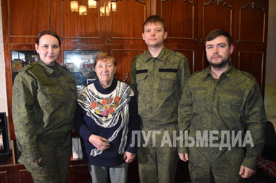 Ленинград продолжает жить в памяти и сердце жительницы Алчевска Ленинград продолжает жить в памяти и сердце жительницы Алчевска