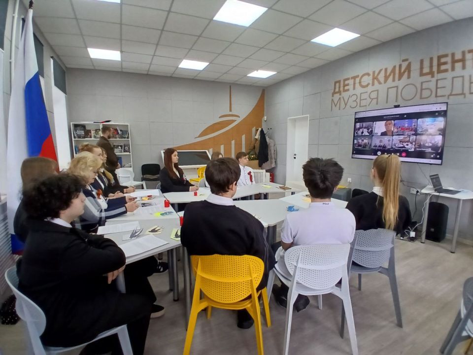 "Сквозь годы с нами говорит блокада "Сквозь годы с нами говорит блокада