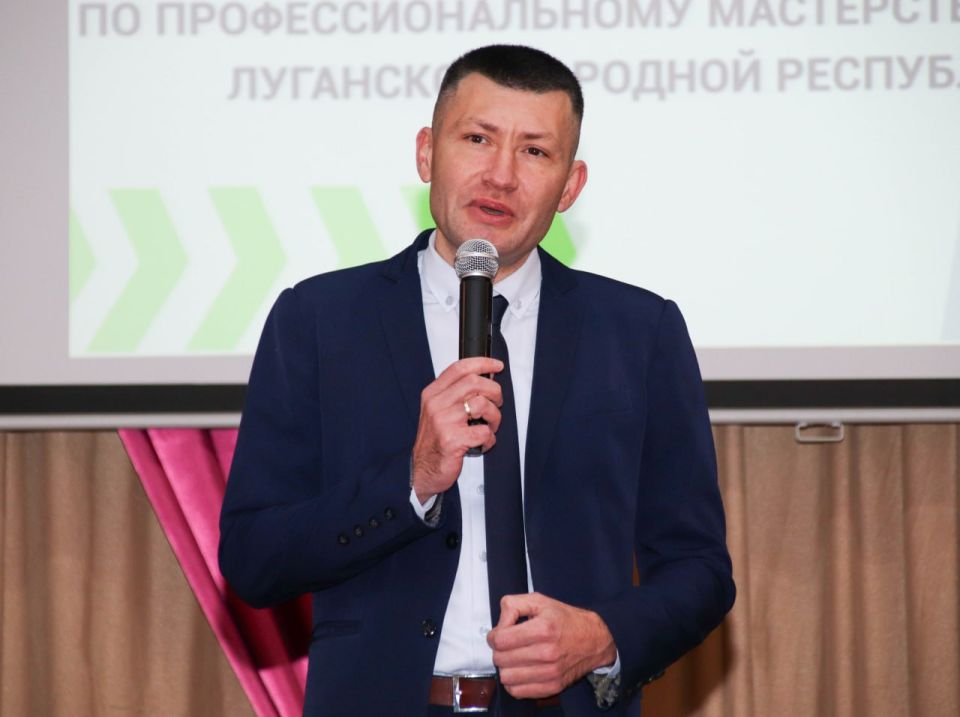Испытание мастерством. В ЛНР стартовал региональный этап всероссийского чемпионата по профессиональному мастерству «Профессионалы», основной целью которого является выявление лучших молодых профессионалов, готовых активно... Испытание мастерством. В ЛНР стартовал региональный этап всероссийского чемпионата по профессиональному мастерству «Профессионалы», основной целью которого является выявление лучших молодых профессионалов, готовых активно...