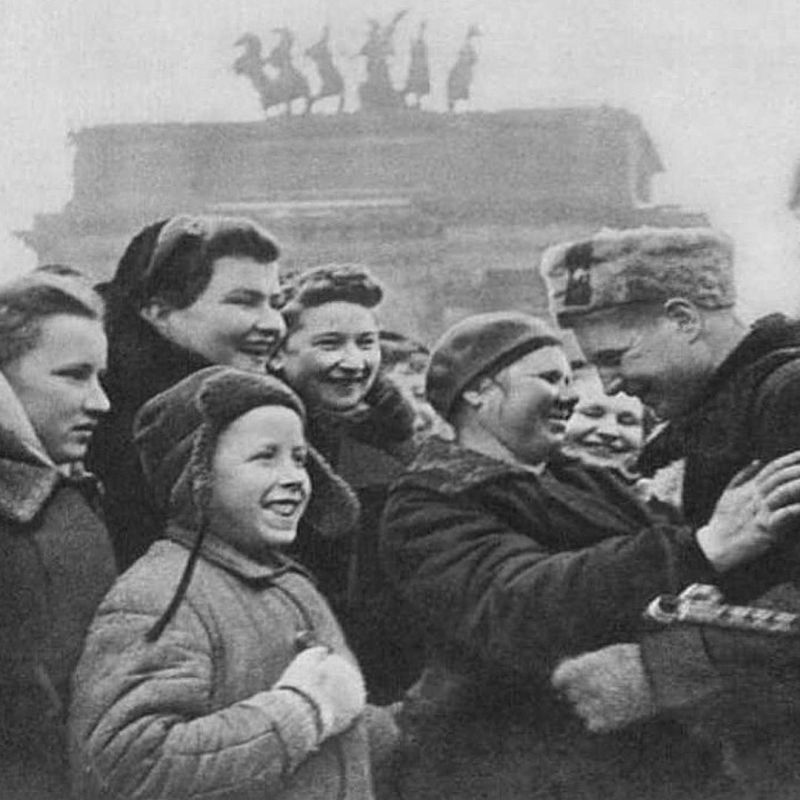 Сегодня годовщина со Дня полного освобождения Ленинграда от фашистской блокады Сегодня годовщина со Дня полного освобождения Ленинграда от фашистской блокады
