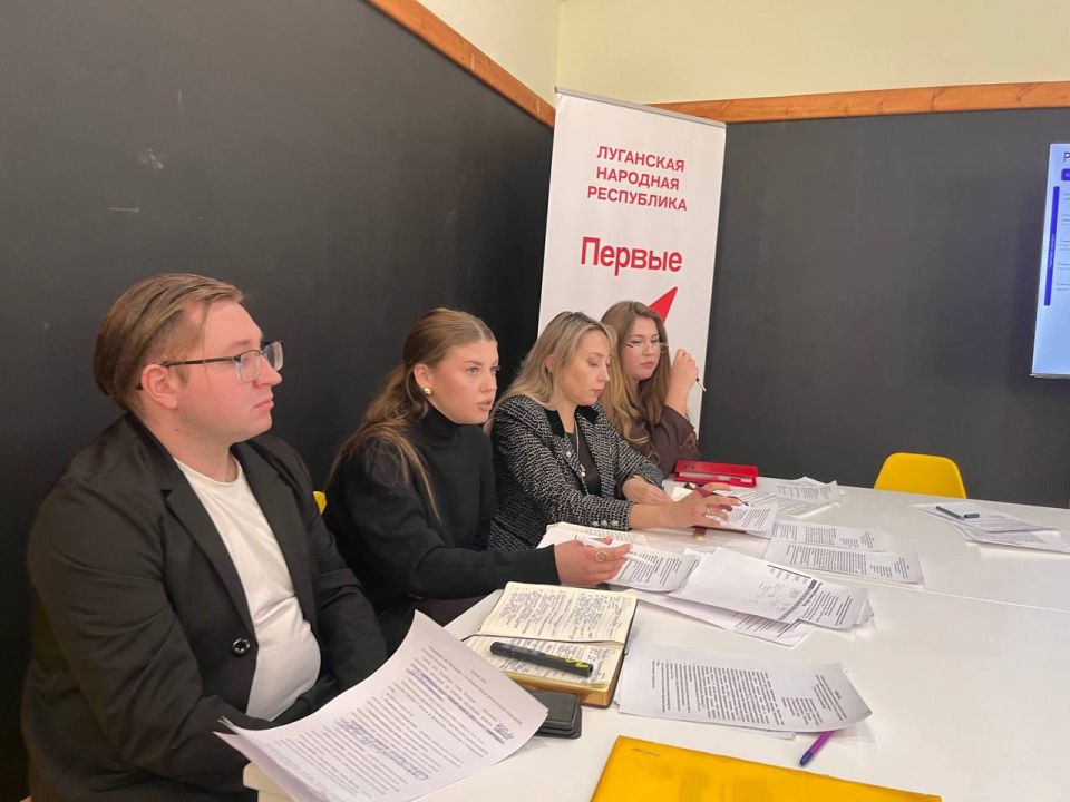 В центре молодежных инициатив «Гравитация» состоялось рабочее совещание под председательством заместителя Главы Администрации Краснодонского муниципального округа Татьяны Галушкиной В центре молодежных инициатив «Гравитация» состоялось рабочее совещание под председательством заместителя Главы Администрации Краснодонского муниципального округа Татьяны Галушкиной