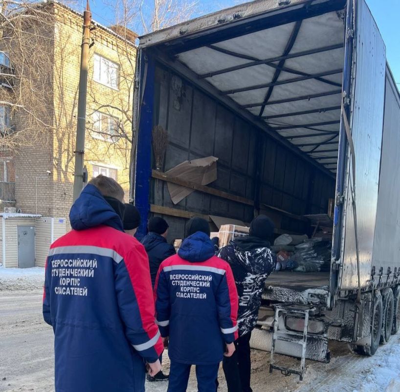 Вчера добровольцы ССО «Молодогвардеец» ЛугРО ВСКС, студенты Краснодонского факультета инженерии и менеджмента (филиал) ЛГУ им. В. Даля, оказали помощь Муниципальному бюджетному учреждению дополнительного образования... Вчера добровольцы ССО «Молодогвардеец» ЛугРО ВСКС, студенты Краснодонского факультета инженерии и менеджмента (филиал) ЛГУ им. В. Даля, оказали помощь Муниципальному бюджетному учреждению дополнительного образования...