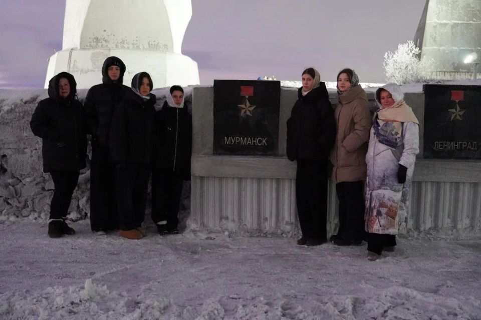 Молодежь ЛНР побывала в Заполярье Молодежь ЛНР побывала в Заполярье