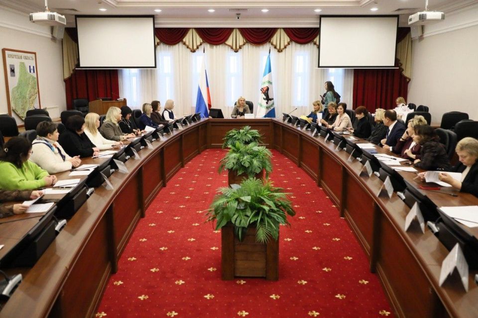 Делегация из ЛНР работает в Иркутской области Делегация из ЛНР работает в Иркутской области