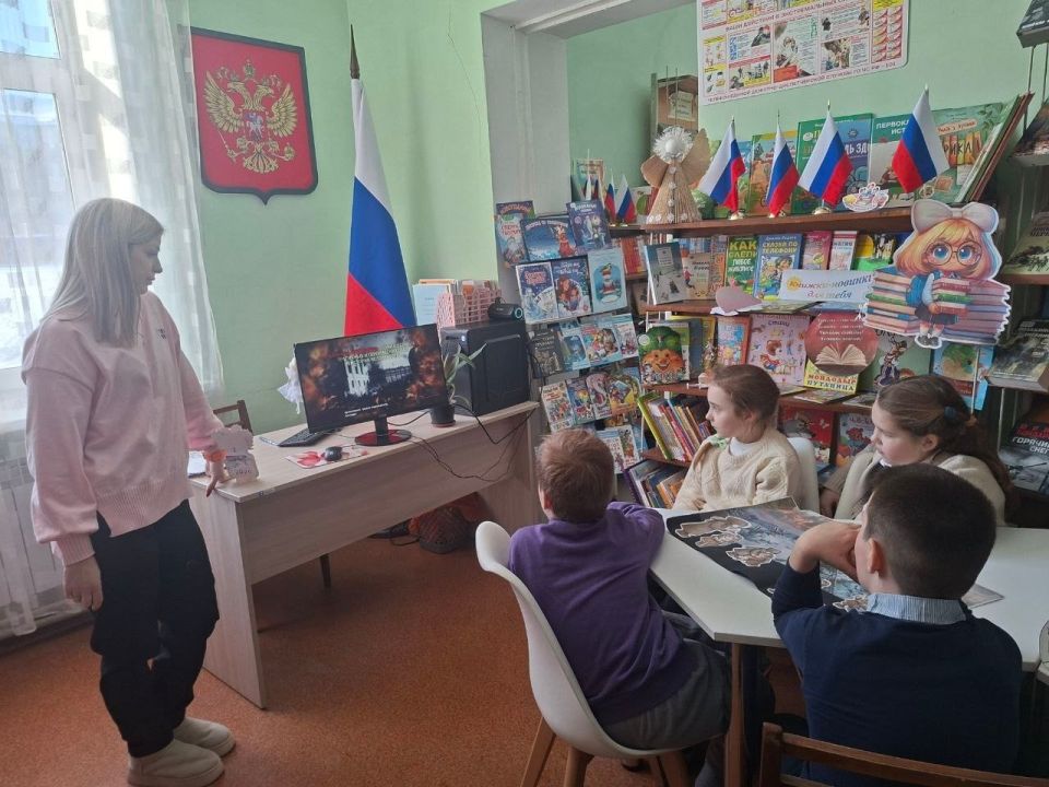 Урок мужества провели в Белореченской библиотеке Урок мужества провели в Белореченской библиотеке