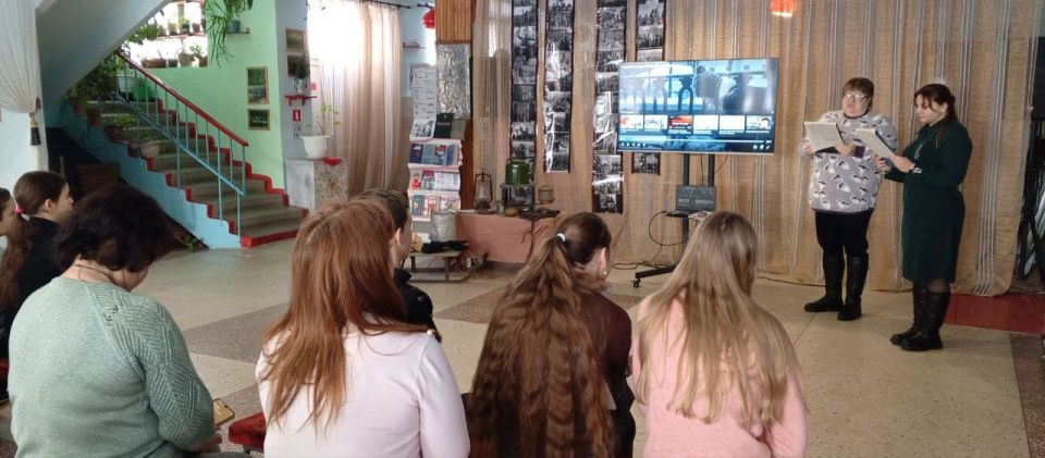 В доме культуры села Передельское состоялась тематическая программа «В голодной петле», мероприятие было проведено совместно с социальным работником Хафизовой Е. В. и заведующей библиотекой Аванисян К. С. Программа было... В доме культуры села Передельское состоялась тематическая программа «В голодной петле», мероприятие было проведено совместно с социальным работником Хафизовой Е. В. и заведующей библиотекой Аванисян К. С. Программа было...