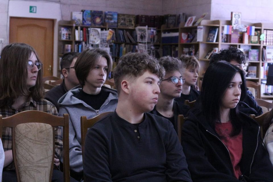 Литературно-музыкальная композиция «Блокадной вечности страницы» прозвучала для студентов Литературно-музыкальная композиция «Блокадной вечности страницы» прозвучала для студентов