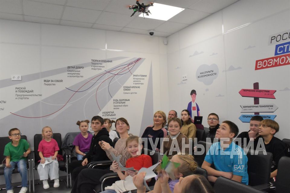 В Северодонецке прошел фестиваль-выставка по робототехнике «Робомир» В Северодонецке прошел фестиваль-выставка по робототехнике «Робомир»