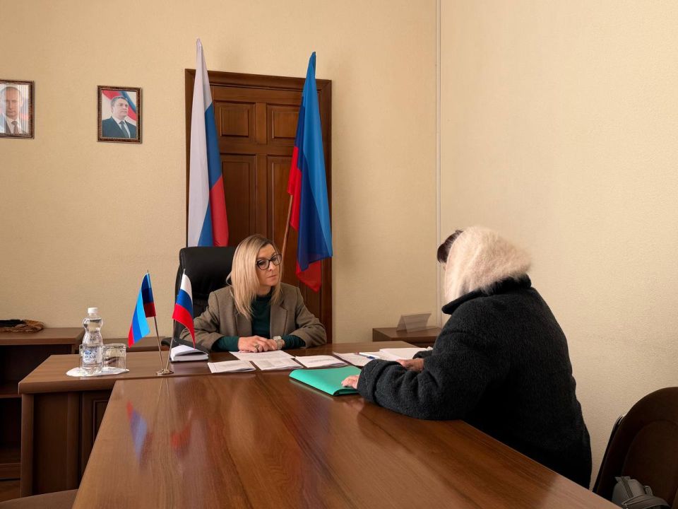 Заместитель Главы Администрации города Ирина Жадан провела прием граждан Заместитель Главы Администрации города Ирина Жадан провела прием граждан