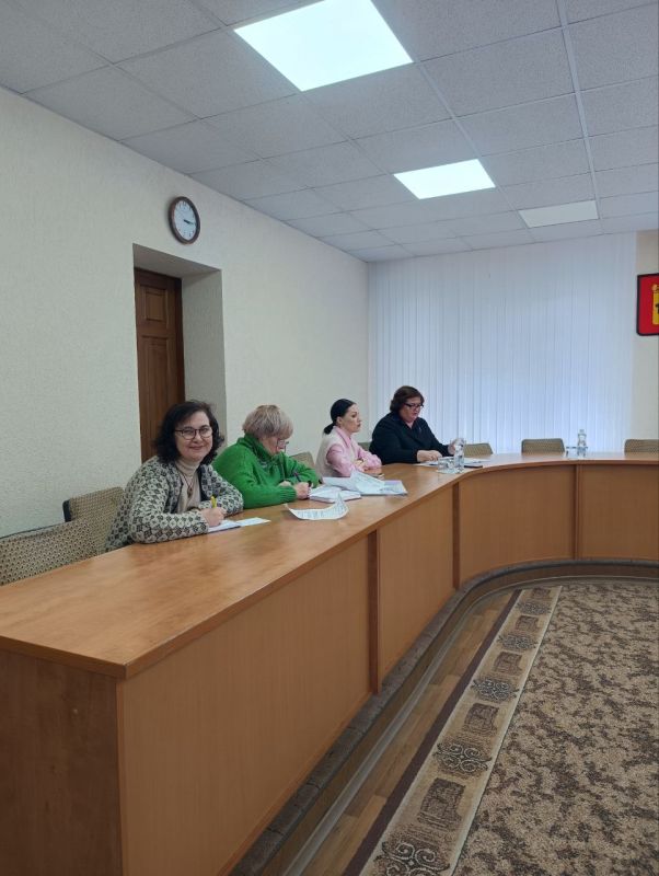 Очередное заседание комиссии по социально-экономическому развитию и ЖКХ рассмотрело итоги работы за 2025 год Очередное заседание комиссии по социально-экономическому развитию и ЖКХ рассмотрело итоги работы за 2025 год