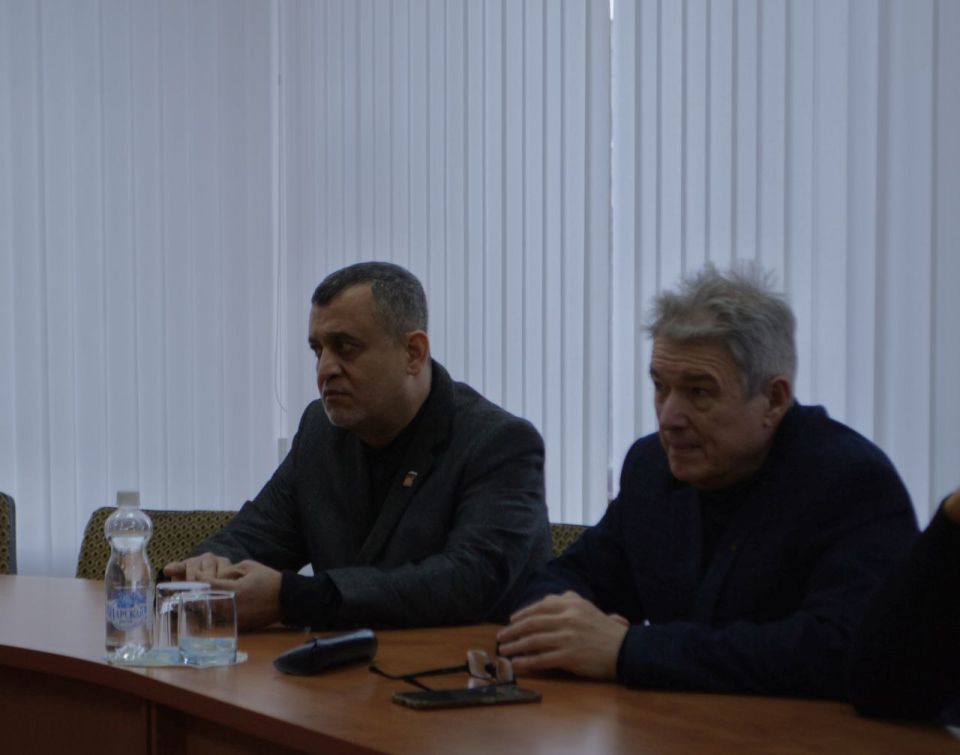 Очередное заседание комиссии по социально-экономическому развитию и ЖКХ рассмотрело итоги работы за 2025 год Очередное заседание комиссии по социально-экономическому развитию и ЖКХ рассмотрело итоги работы за 2025 год