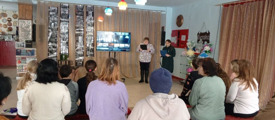 В доме культуры села Передельское состоялась тематическая программа «В голодной петле», мероприятие было проведено совместно с социальным работником Хафизовой Е. В. и заведующей библиотекой Аванисян К. С. Программа было... В доме культуры села Передельское состоялась тематическая программа «В голодной петле», мероприятие было проведено совместно с социальным работником Хафизовой Е. В. и заведующей библиотекой Аванисян К. С. Программа было...