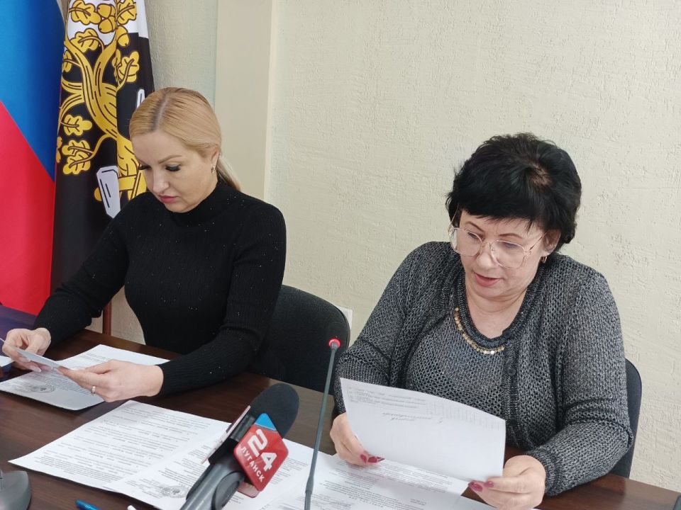Андрей Рубанцов: В Администрации городского округа город Ровеньки состоялся городской семинар по профилактике безнадзорности и правонарушений несовершеннолетних с представителями образовательных учреждений Андрей Рубанцов: В Администрации городского округа город Ровеньки состоялся городской семинар по профилактике безнадзорности и правонарушений несовершеннолетних с представителями образовательных учреждений