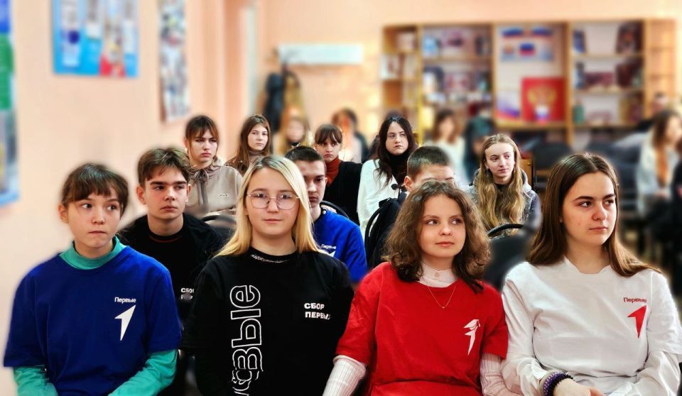 «Как создавать свой бизнес?»: в Брянковском колледже ЛГПУ прошли «Разговоры о важном» в рамках проекта «Выбирай своё» «Как создавать свой бизнес?»: в Брянковском колледже ЛГПУ прошли «Разговоры о важном» в рамках проекта «Выбирай своё»