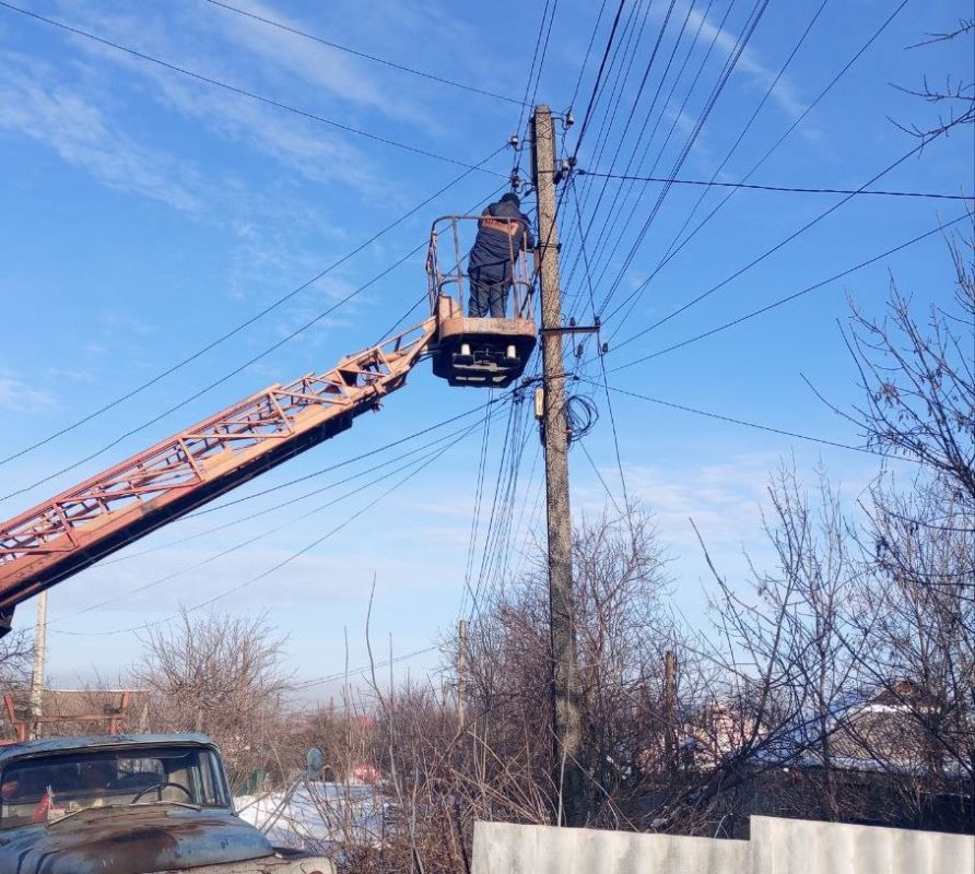 Коммунальными службами проведены работы на территории города Коммунальными службами проведены работы на территории города