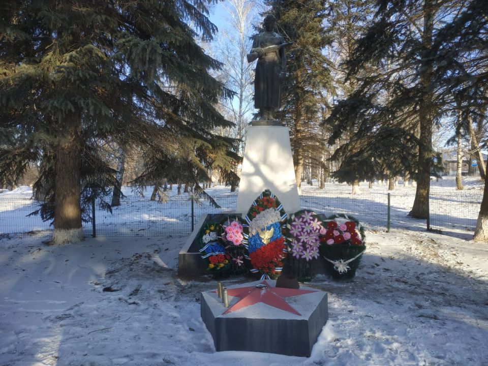 26 января 2026 года в селе Покровское Троицкого муниципального округа состоялся митинг, посвященный годовщине освобождения села от немецко-фашистских захватчиков в годы Великой Отечественной войны 26 января 2026 года в селе Покровское Троицкого муниципального округа состоялся митинг, посвященный годовщине освобождения села от немецко-фашистских захватчиков в годы Великой Отечественной войны