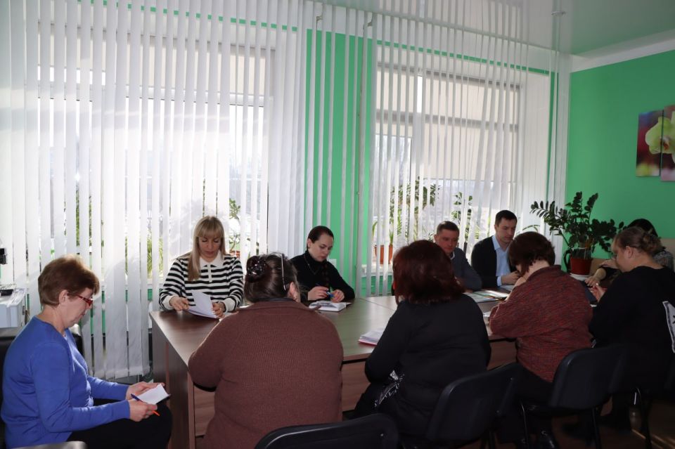 В Лутугинском округе продолжается работа по выявлению нелегальной занятости В Лутугинском округе продолжается работа по выявлению нелегальной занятости