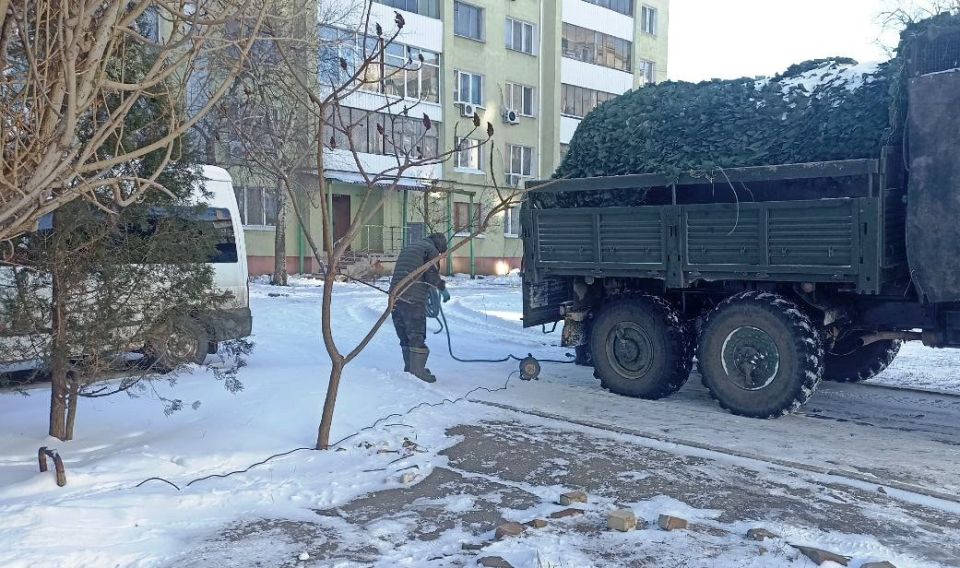 Администрацией Антрацитовского муниципального округа совместно с местным департаментом ГУП ЛНР «Лугансквода» продолжается подвоз воды населению Администрацией Антрацитовского муниципального округа совместно с местным департаментом ГУП ЛНР «Лугансквода» продолжается подвоз воды населению