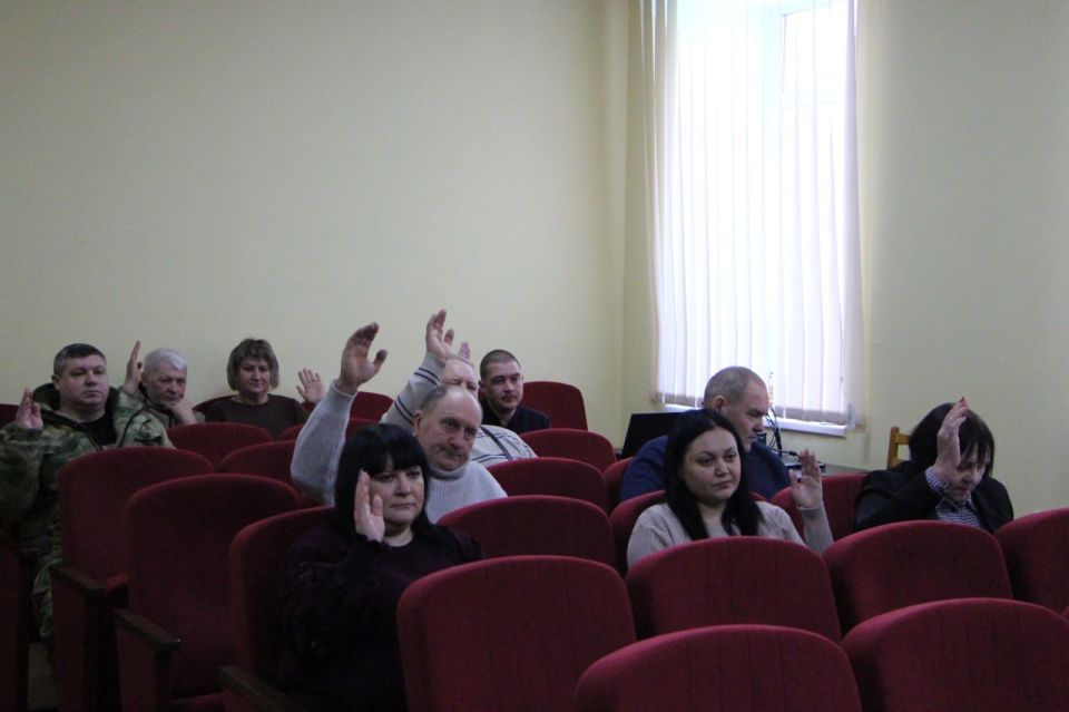 В Меловском муниципальном округе состоялось 46-ое заседание Совета Меловского муниципального округа Луганской Народной Республики, в котором приняли участие: временно исполняющий полномочия Главы Администрации Меловского МО... В Меловском муниципальном округе состоялось 46-ое заседание Совета Меловского муниципального округа Луганской Народной Республики, в котором приняли участие: временно исполняющий полномочия Главы Администрации Меловского МО...