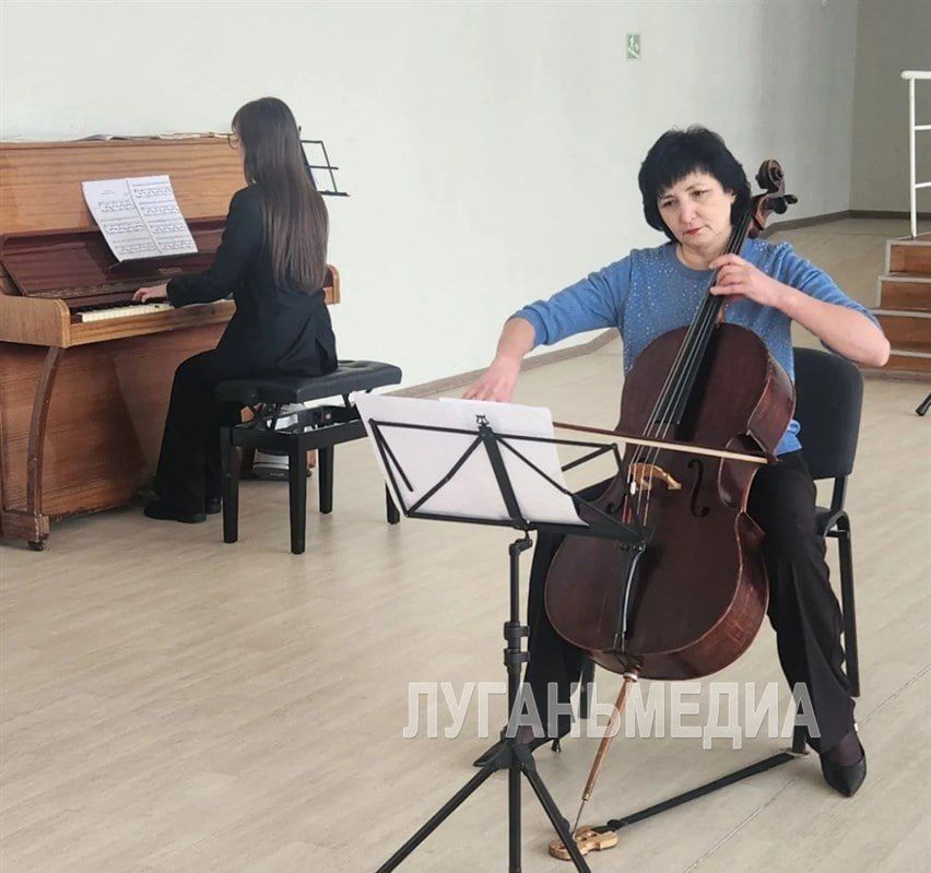 В Северодонецком ДК прошел концерт с участием учащихся и преподавателей Северодонецкой детской музыкальной школы № 1 В Северодонецком ДК прошел концерт с участием учащихся и преподавателей Северодонецкой детской музыкальной школы № 1