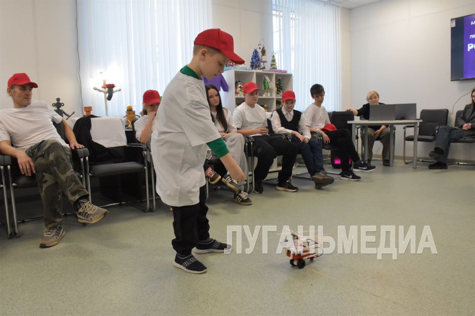 В Северодонецке прошел фестиваль-выставка по робототехнике «Робомир» В Северодонецке прошел фестиваль-выставка по робототехнике «Робомир»