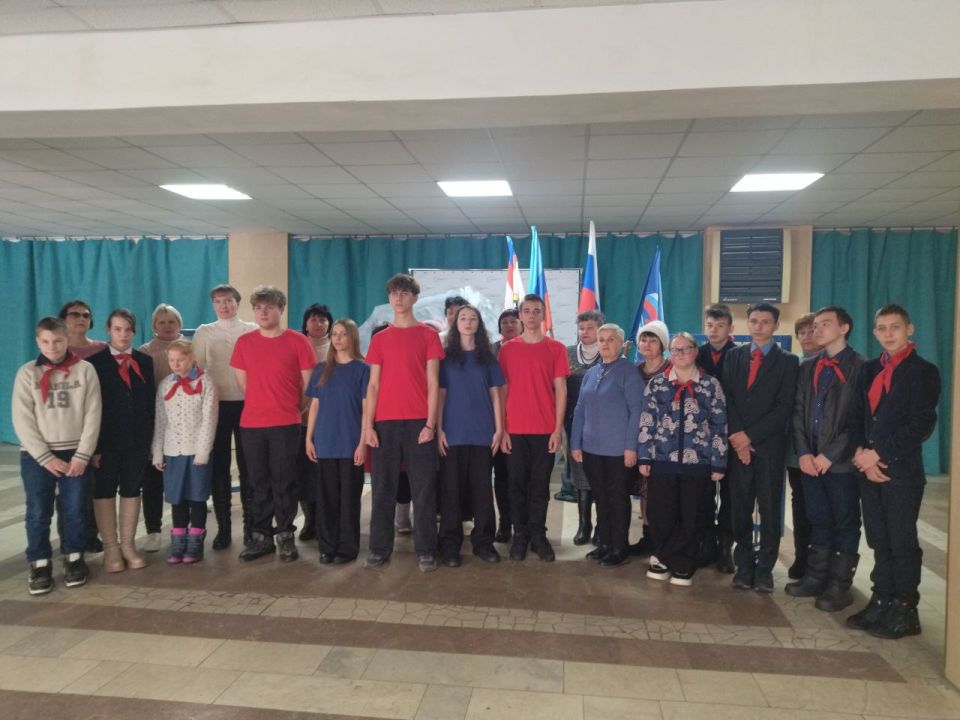 29 января в городе Суходольск активисты «Единой России» провели памятный митинг 29 января в городе Суходольск активисты «Единой России» провели памятный митинг