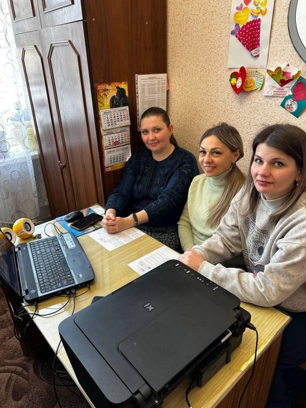 Представители Оренбуржья продолжают помогать перевальским специалистом с освоением современных рабочих методик Представители Оренбуржья продолжают помогать перевальским специалистом с освоением современных рабочих методик