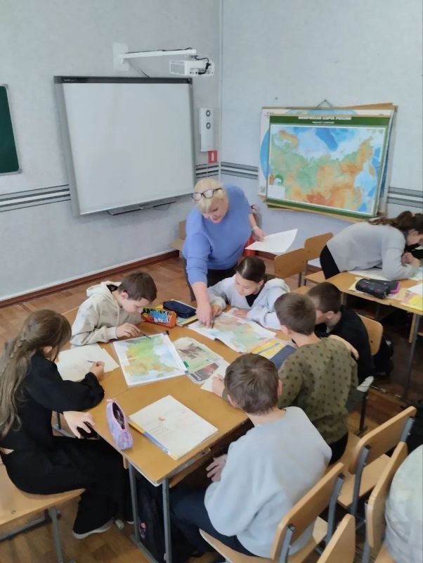 В 2025 году в Ровеньковской школе №2 им. А.В. Хоптенко была осуществлена замена отопительной системы! Благодаря государственным средствам, в школе установлено современное отопление, что отображается на комфорте и здоровье... В 2025 году в Ровеньковской школе №2 им. А.В. Хоптенко была осуществлена замена отопительной системы! Благодаря государственным средствам, в школе установлено современное отопление, что отображается на комфорте и здоровье...