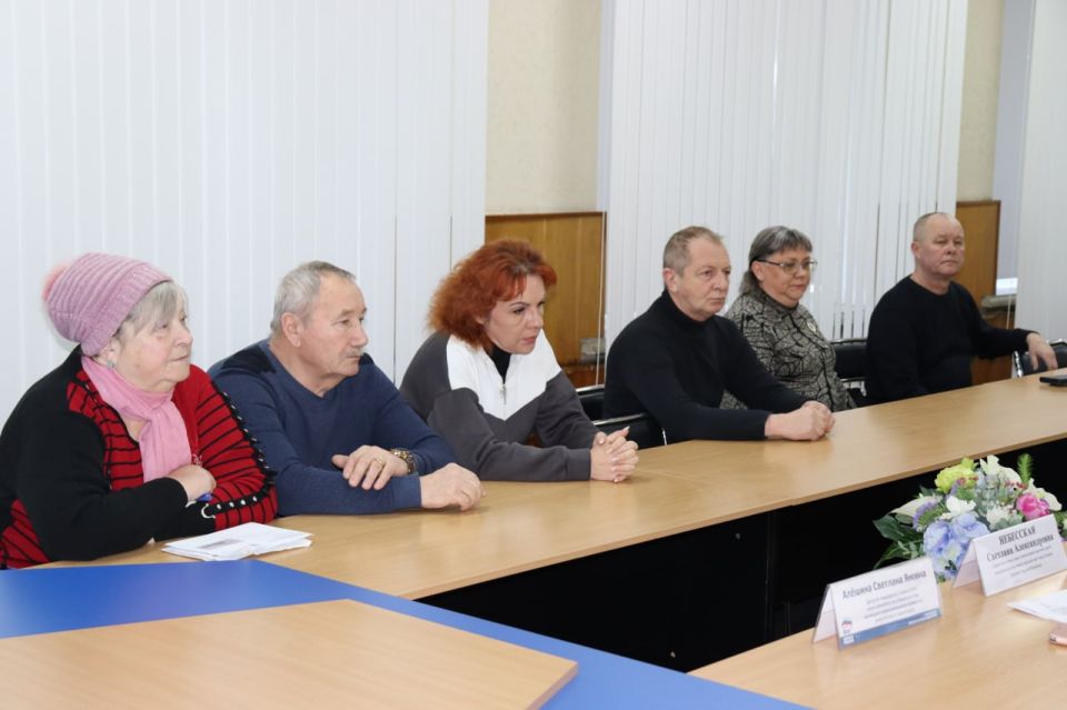 Наталия Жулинская: Встреча с семьями погибших участников СВО: поддержка, внимание и решение проблем Наталия Жулинская: Встреча с семьями погибших участников СВО: поддержка, внимание и решение проблем