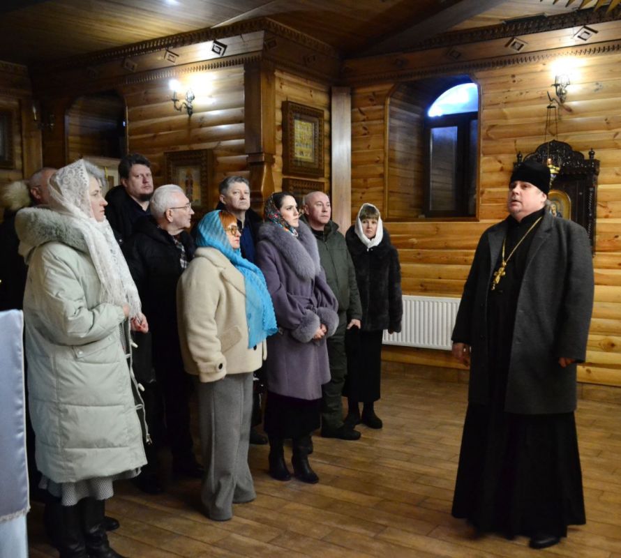 По инициативе Общественной палаты ЛНР и депутатского корпуса Муниципального округа города Луганска состоялась образовательная экскурсия "Этика поведения в православном храме" По инициативе Общественной палаты ЛНР и депутатского корпуса Муниципального округа города Луганска состоялась образовательная экскурсия "Этика поведения в православном храме"