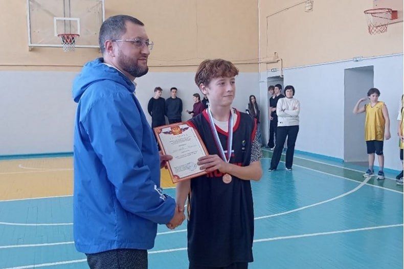 В Свердловске состоялся первый спортивный турнир этого года! В Свердловске состоялся первый спортивный турнир этого года!