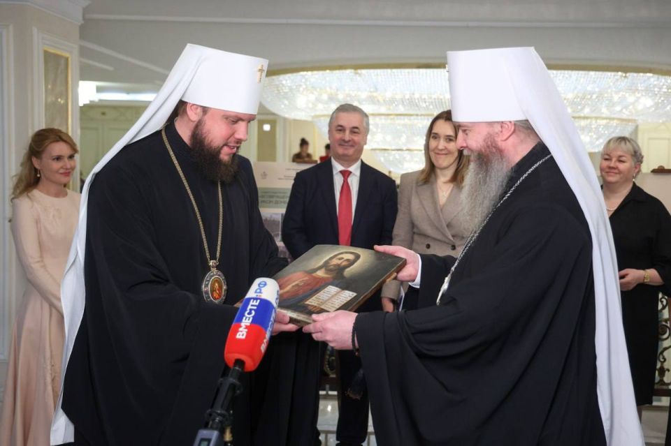 Восстановленные иконы Донбасса возвращаются на Родину Восстановленные иконы Донбасса возвращаются на Родину