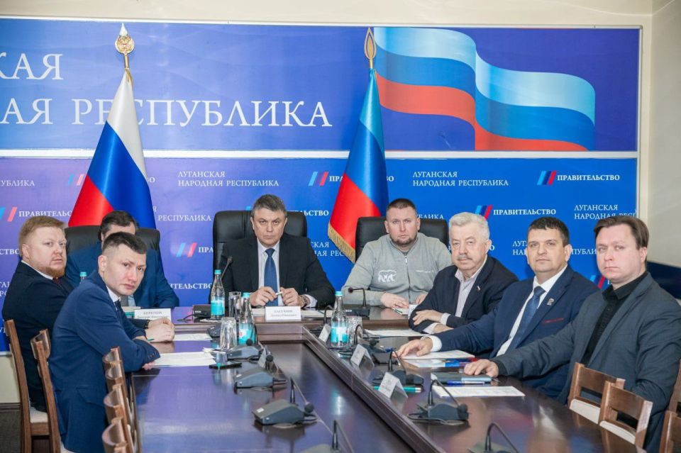 Леонид Пасечник: Для обеспечения достойных условий развития и обучения юных жителей ЛНР активно участвуем в программах модернизации школ и детских садов Леонид Пасечник: Для обеспечения достойных условий развития и обучения юных жителей ЛНР активно участвуем в программах модернизации школ и детских садов