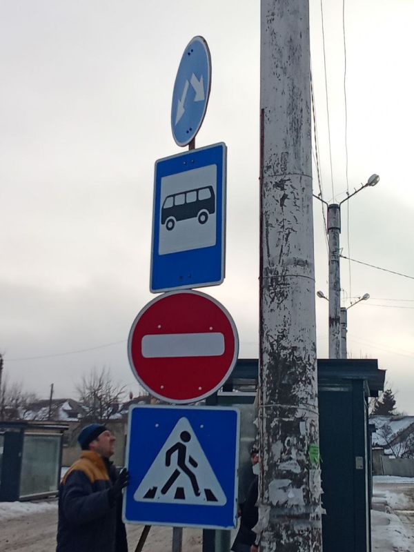 Продолжаются уборка и благоустройство городских территорий Продолжаются уборка и благоустройство городских территорий