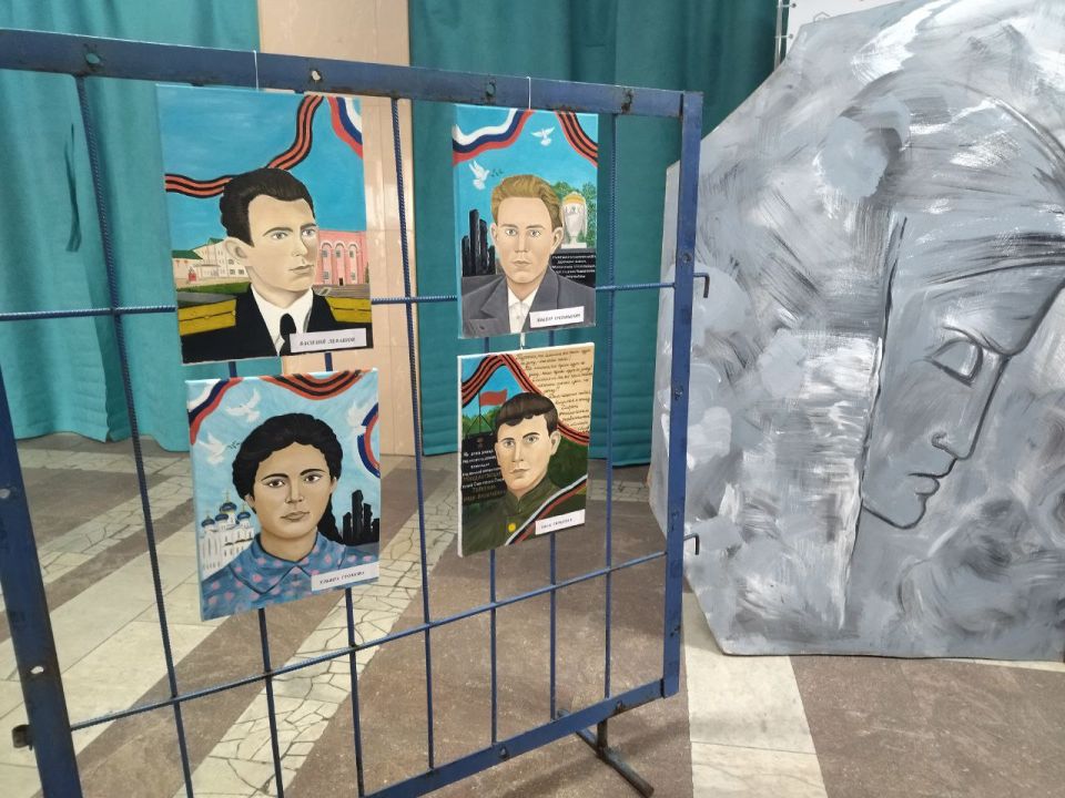 29 января в городе Суходольск активисты «Единой России» провели памятный митинг 29 января в городе Суходольск активисты «Единой России» провели памятный митинг