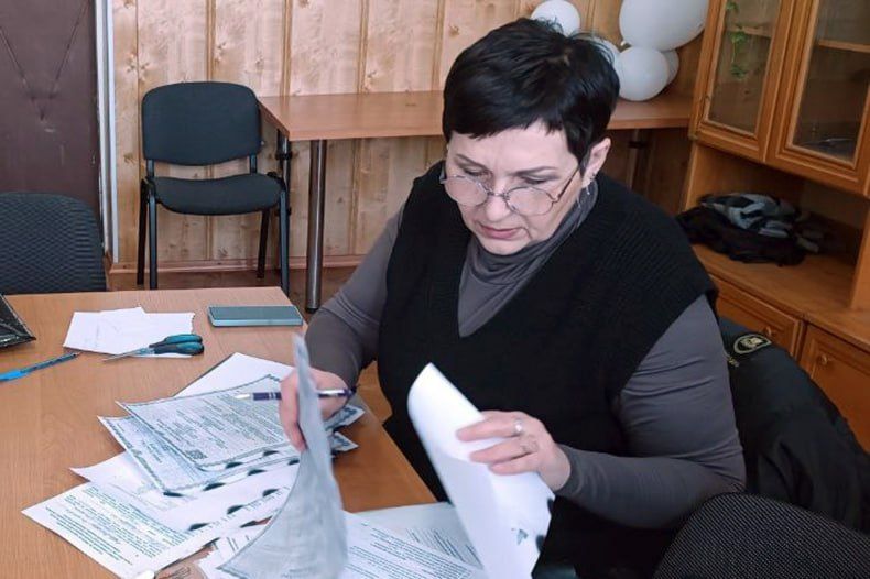 В пгт Шахтёрский состоялся приём граждан социальным координатором фонда «Защитники отечества» В пгт Шахтёрский состоялся приём граждан социальным координатором фонда «Защитники отечества»