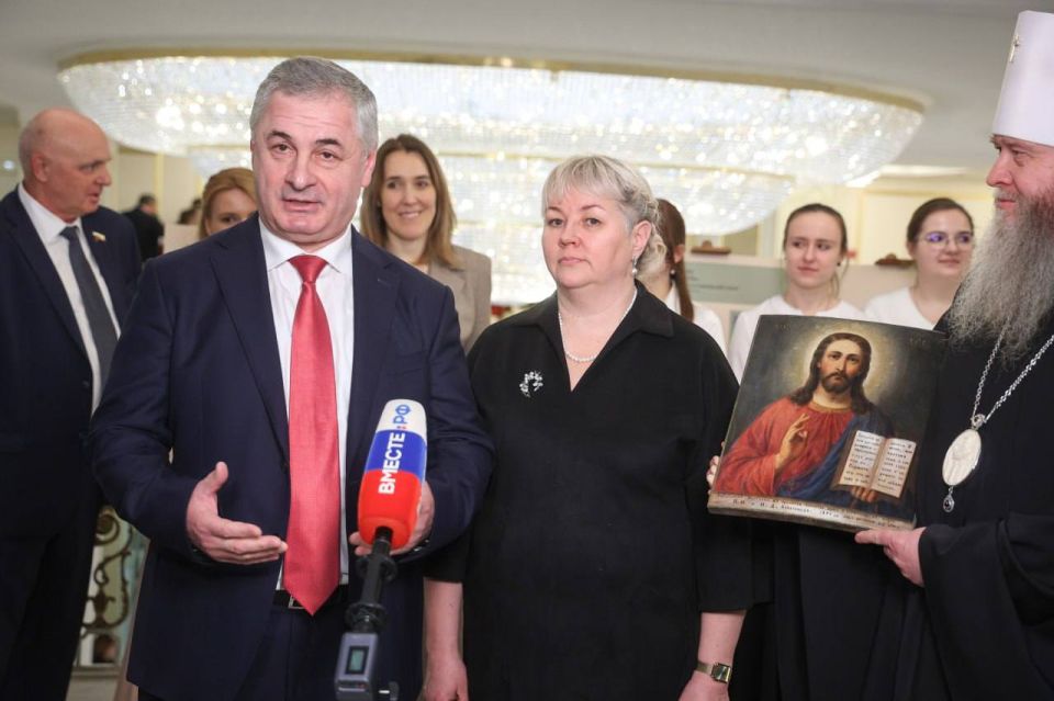 Восстановленные иконы Донбасса возвращаются на Родину Восстановленные иконы Донбасса возвращаются на Родину